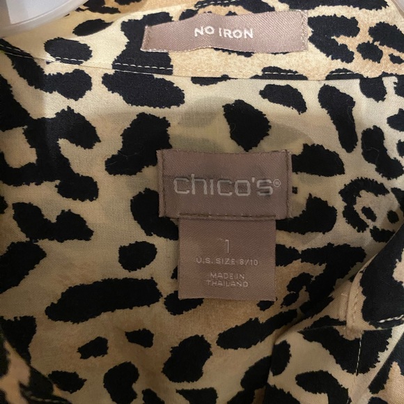 Chico’s ~ Cheetah Button Up Front ~ 3/4 Bell sleeves Top ~ Size 1 (M 8/10) - Picture 5 of 5